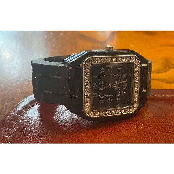 Women's 32mm Ashley Princess Bangle Bracelet Watch, Resin Covered Metal Band - Picture 2 of 3